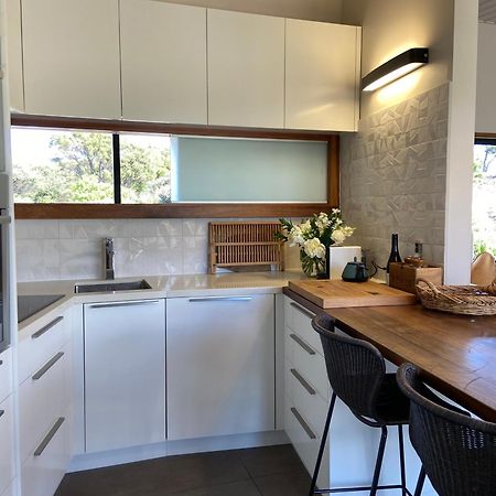 ホテル La Bodega Waiheke Island Surfdale エクステリア 写真