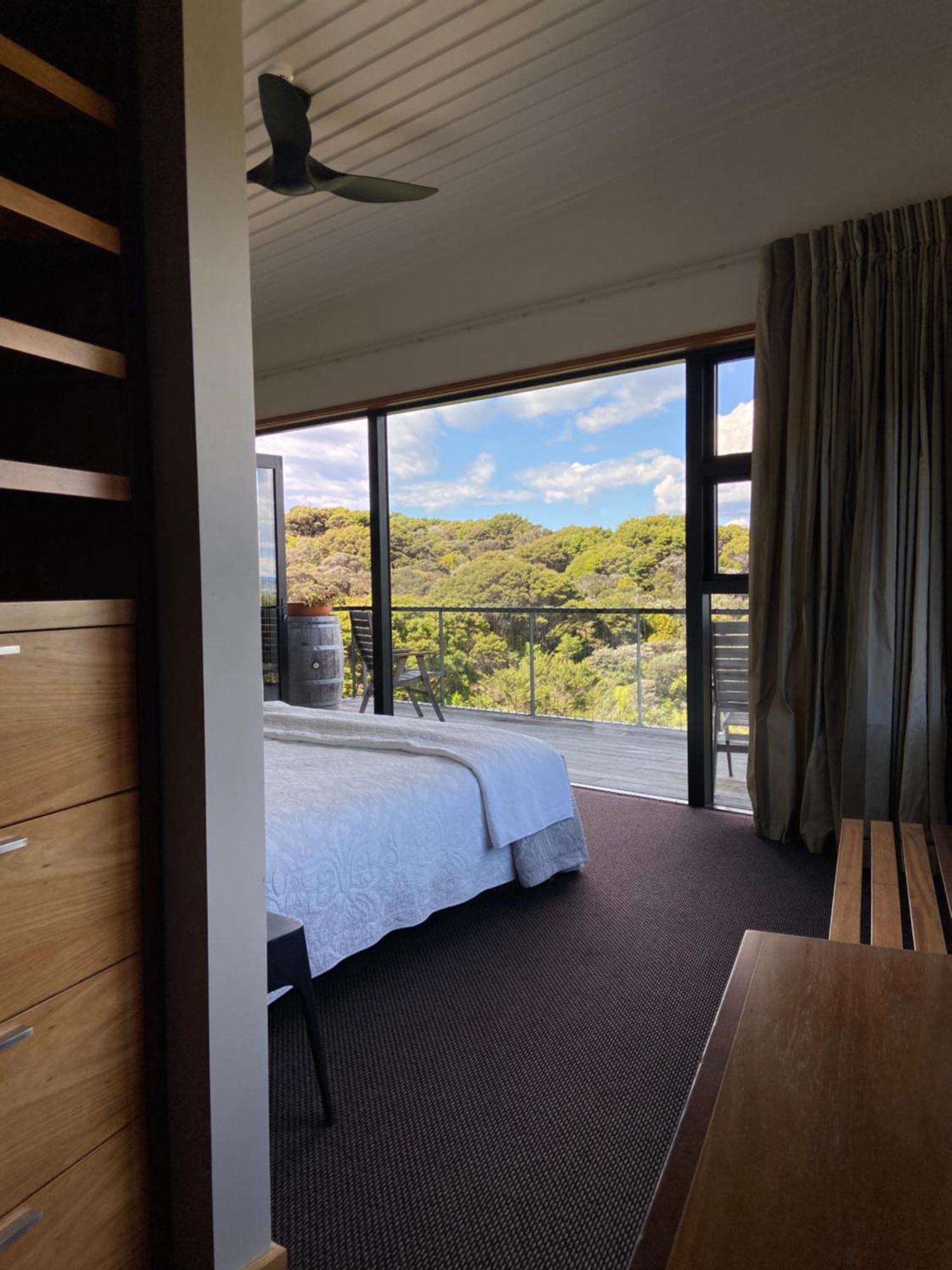 ホテル La Bodega Waiheke Island Surfdale エクステリア 写真