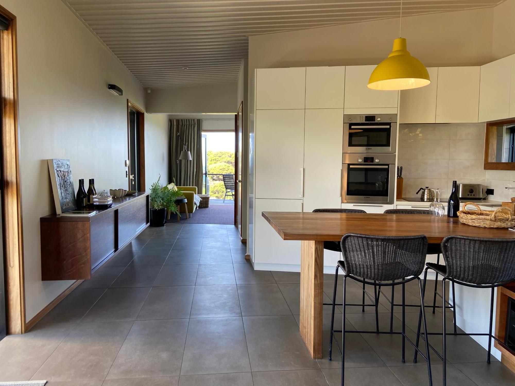 ホテル La Bodega Waiheke Island Surfdale エクステリア 写真
