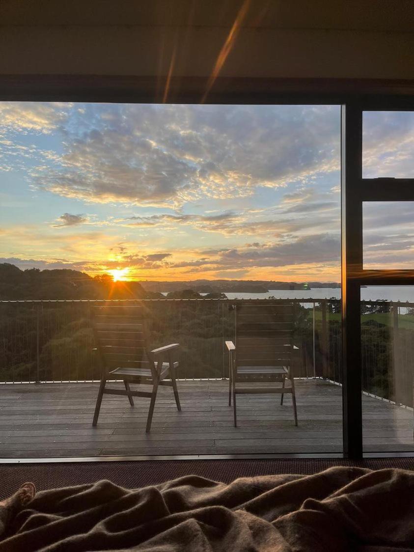 ホテル La Bodega Waiheke Island Surfdale エクステリア 写真