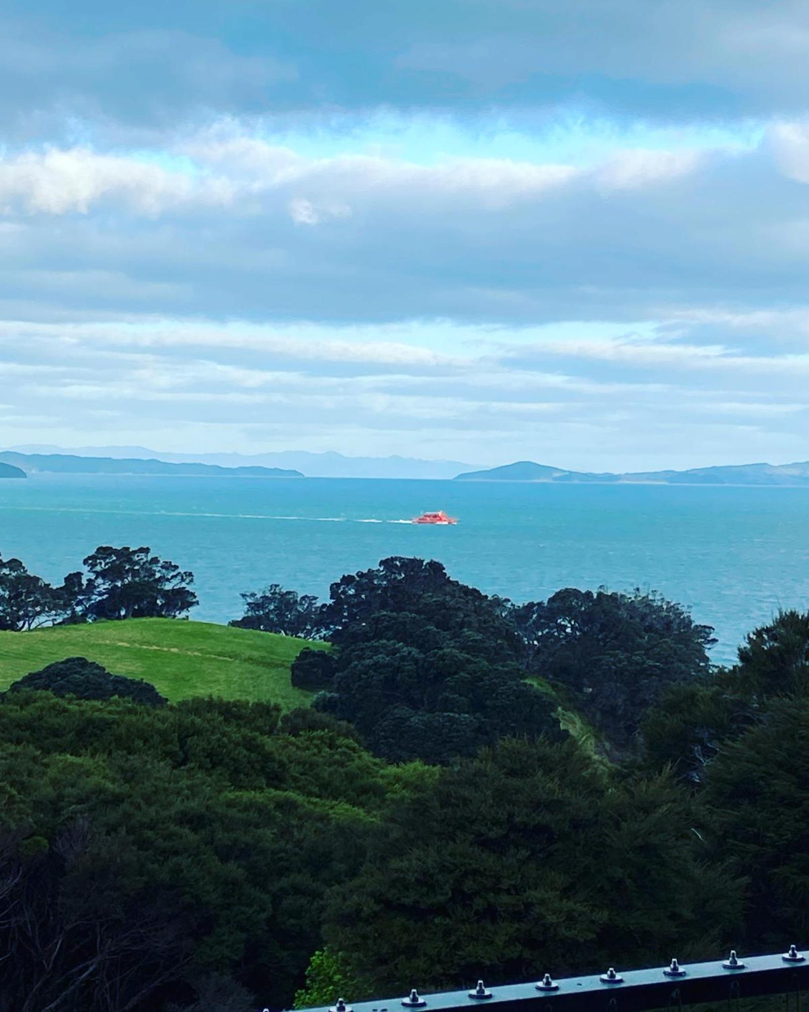 ホテル La Bodega Waiheke Island Surfdale エクステリア 写真
