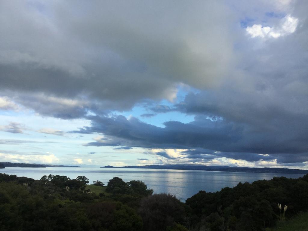 ホテル La Bodega Waiheke Island Surfdale エクステリア 写真
