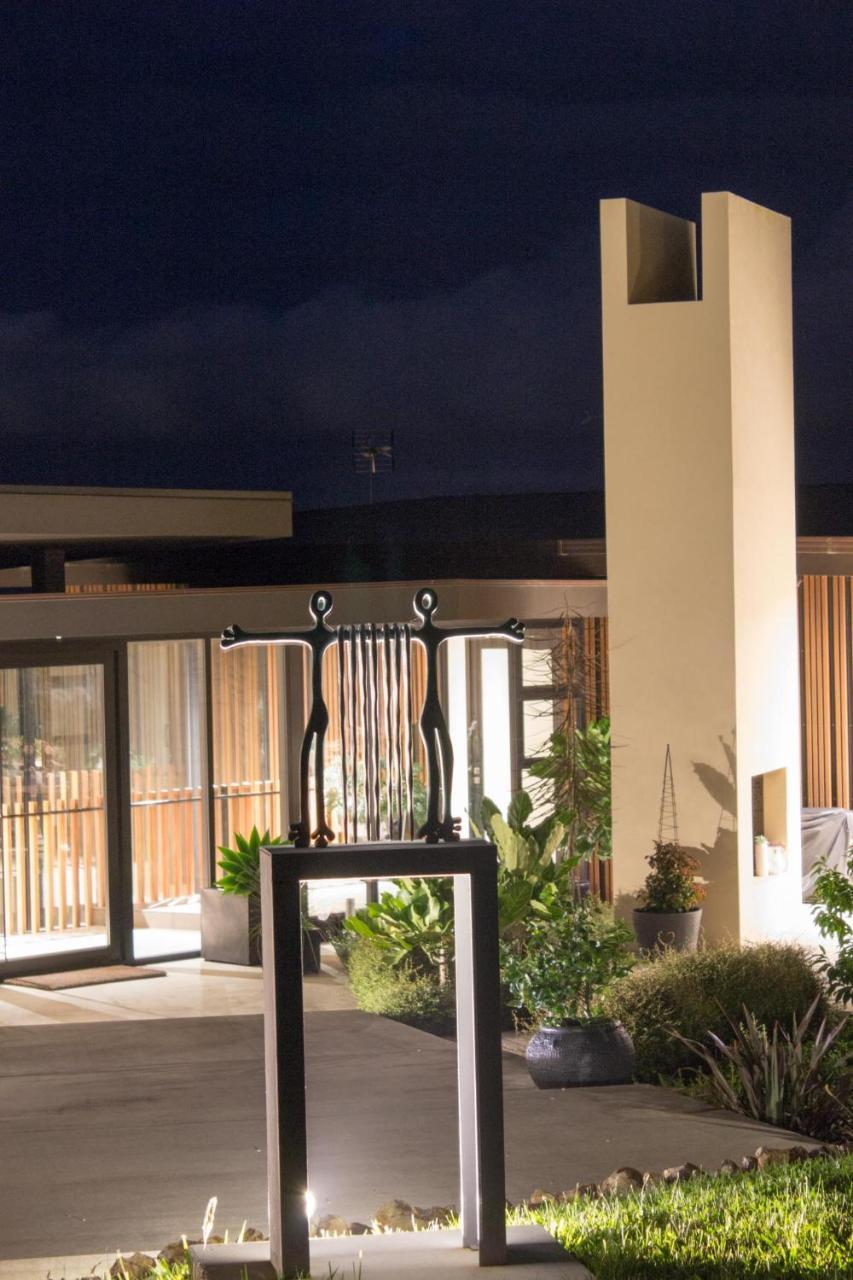 ホテル La Bodega Waiheke Island Surfdale エクステリア 写真